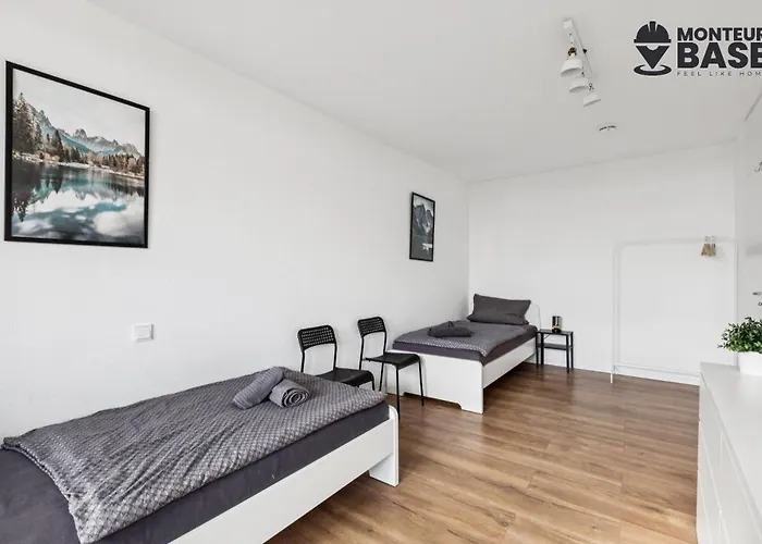 Monteur - Fuer Bis Zu 6 Personen In 63452 - Hu13 Hanau